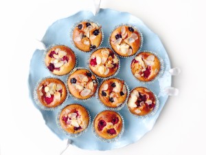 Muffins met frambozen en blauwe bessen (heel)