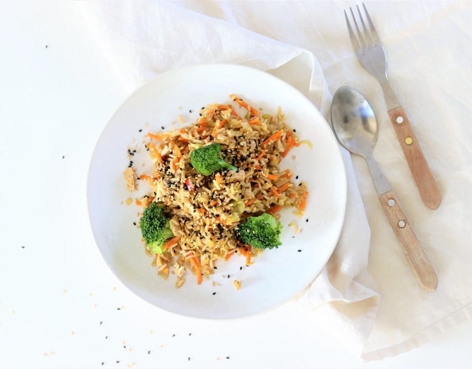 vegan/vegetarische nasi met broccoli