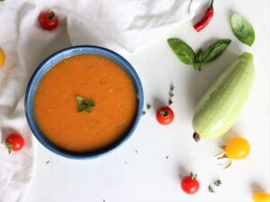 Tomatensoep uit de moestuin (vegan)